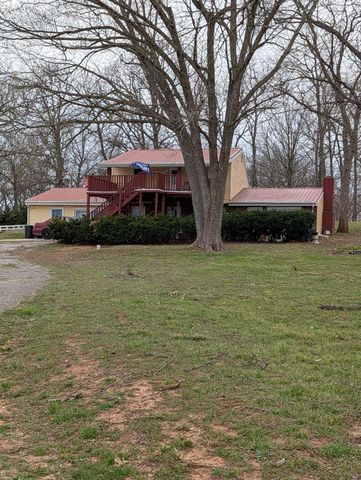 20250 S 1485 Road, Stockton, MO 65785