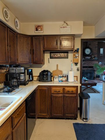 20250 S 1485 Road, Stockton, MO 65785