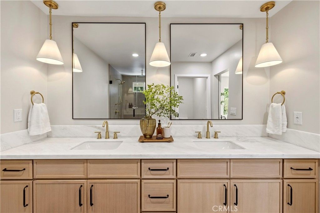 Image 37 of property listing at 26418 Sand Canyon Road, Canyon Country, CA 91387