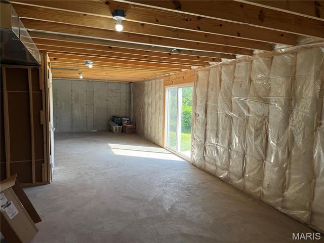 2040 Central Park Drive Drive, Troy, MO 63379