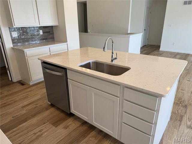 2040 Central Park Drive Drive, Troy, MO 63379
