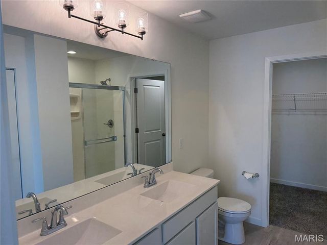 2040 Central Park Drive Drive, Troy, MO 63379
