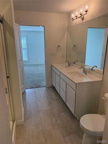 2040 Central Park Drive Drive, Troy, MO 63379