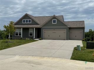 2040 Central Park Drive Drive, Troy, MO 63379