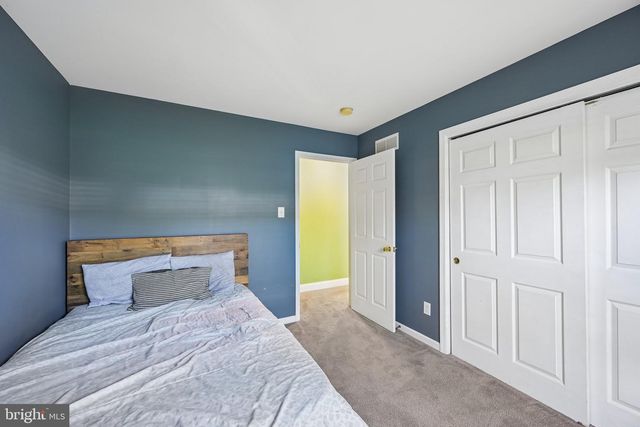 404 COUNTRY EDGE CIR, Downingtown, PA 19335