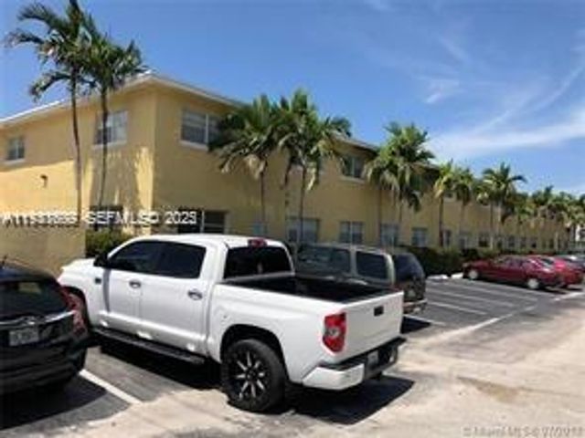 4051 NE 13th Ave 54-3, Oakland Park, FL 33334