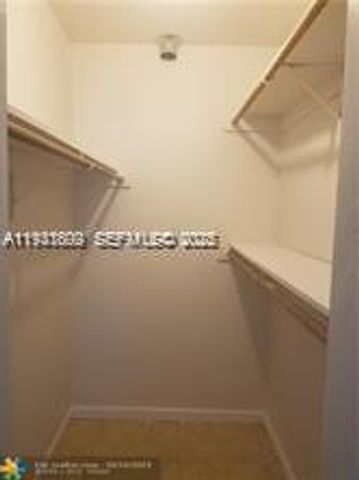 4051 NE 13th Ave 54-3, Oakland Park, FL 33334