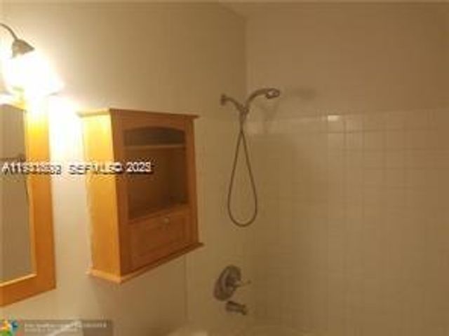 4051 NE 13th Ave 54-3, Oakland Park, FL 33334