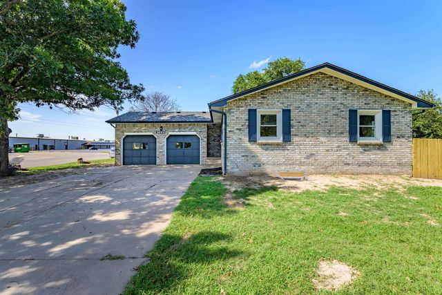 3026 W Hadden Ave, Wichita, KS 67217