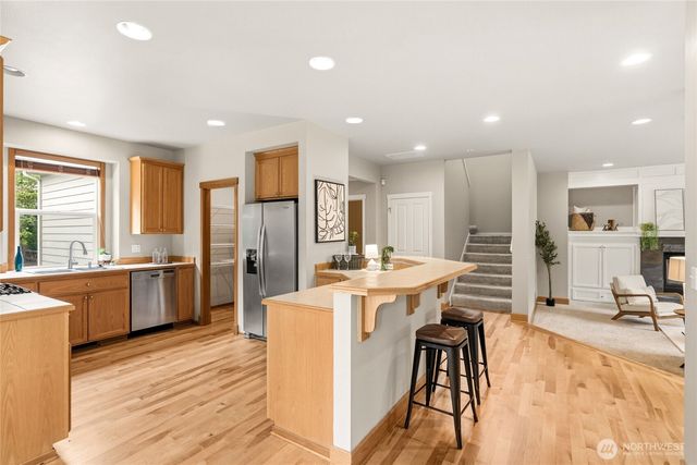 17123 Parkside Way SE, Renton, WA 98058
