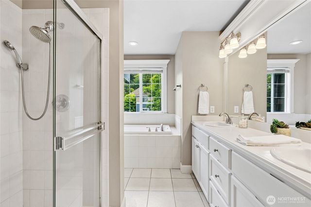 17123 Parkside Way SE, Renton, WA 98058