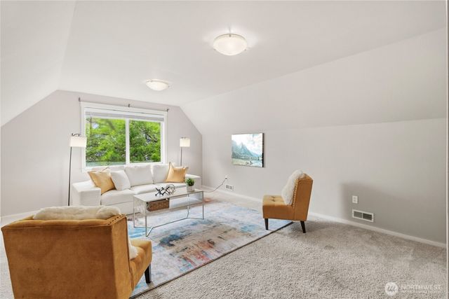 17123 Parkside Way SE, Renton, WA 98058