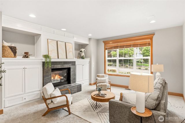 17123 Parkside Way SE, Renton, WA 98058