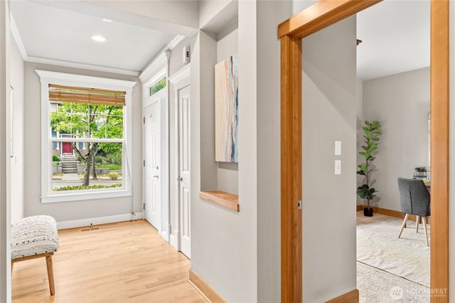 17123 Parkside Way SE, Renton, WA 98058