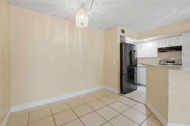 4532 COMMANDER DRIVE 2121, Orlando, FL 32822