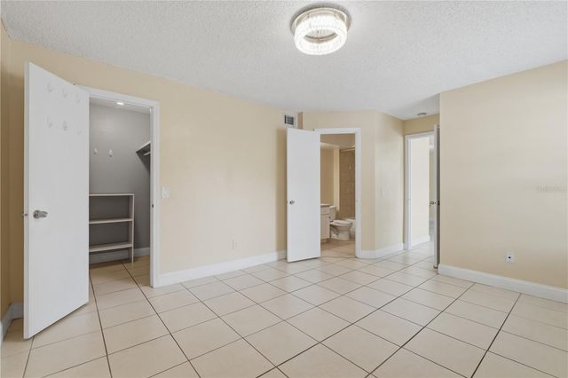 4532 COMMANDER DRIVE 2121, Orlando, FL 32822