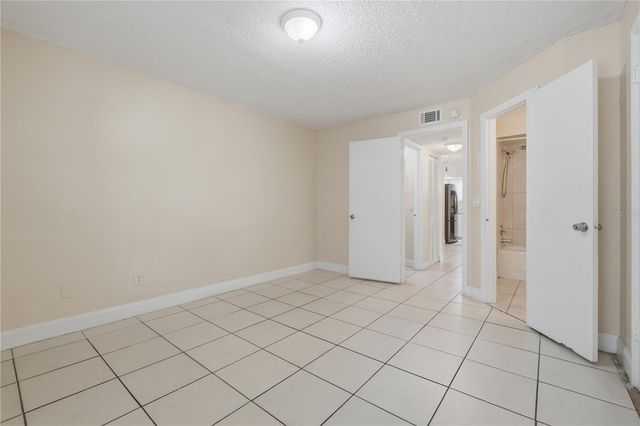 4532 COMMANDER DRIVE 2121, Orlando, FL 32822