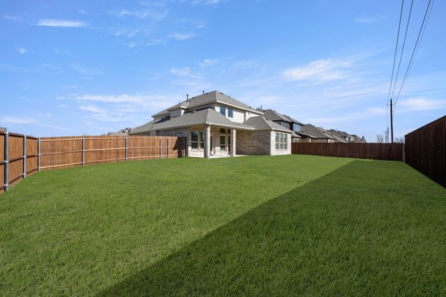 402 Crestview Drive, Midlothian, TX 76065