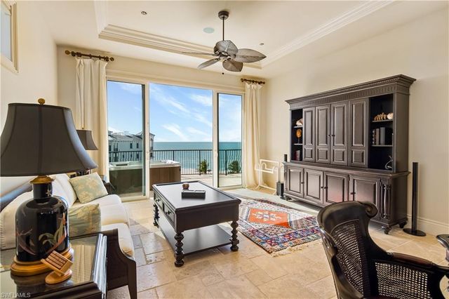 102 Felipe LN, Bonita Springs, FL 34134