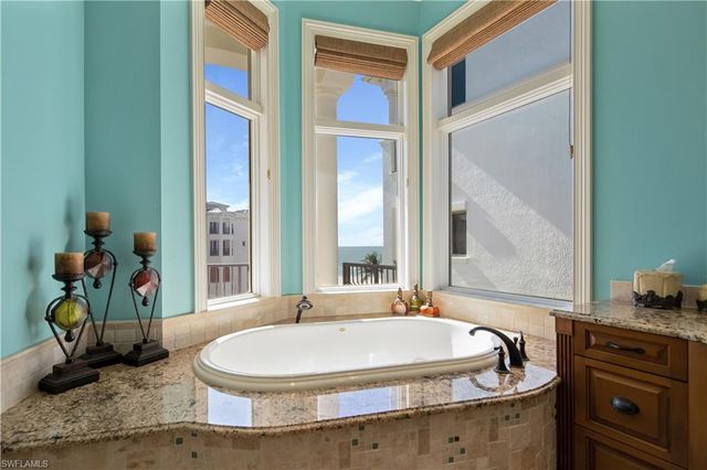 102 Felipe LN, Bonita Springs, FL 34134