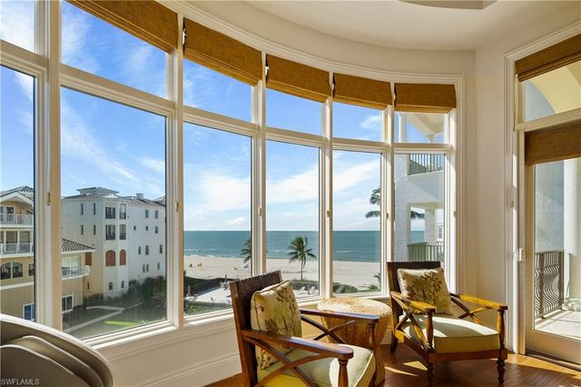 102 Felipe LN, Bonita Springs, FL 34134