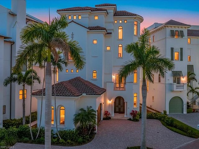 102 Felipe LN, Bonita Springs, FL 34134