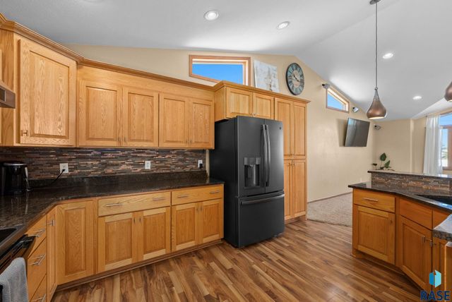 7624 S Courtyard Cir Circle, Sioux Falls, SD 57108