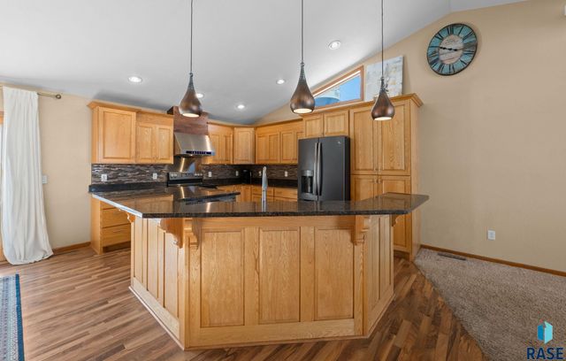 7624 S Courtyard Cir Circle, Sioux Falls, SD 57108