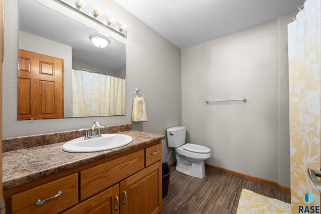 7624 S Courtyard Cir Circle, Sioux Falls, SD 57108