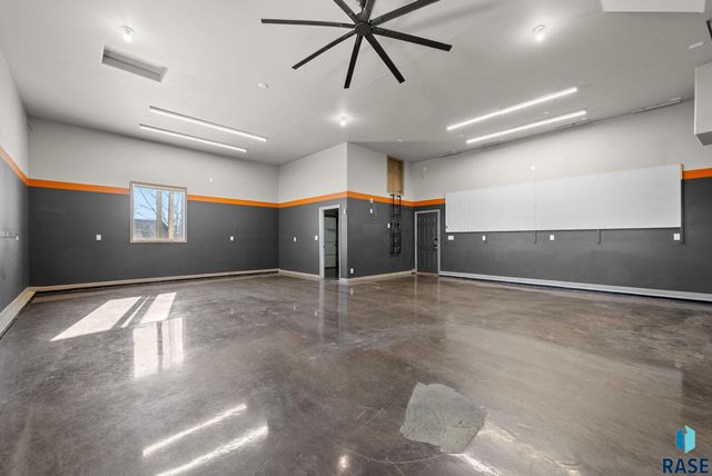 7624 S Courtyard Cir Circle, Sioux Falls, SD 57108