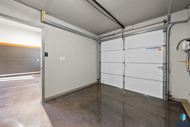 7624 S Courtyard Cir Circle, Sioux Falls, SD 57108