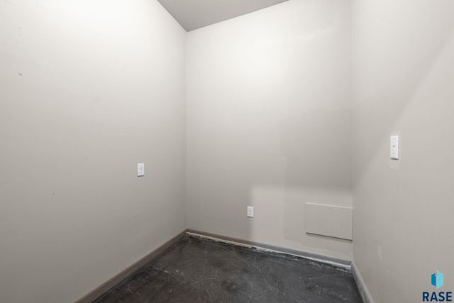 7624 S Courtyard Cir Circle, Sioux Falls, SD 57108