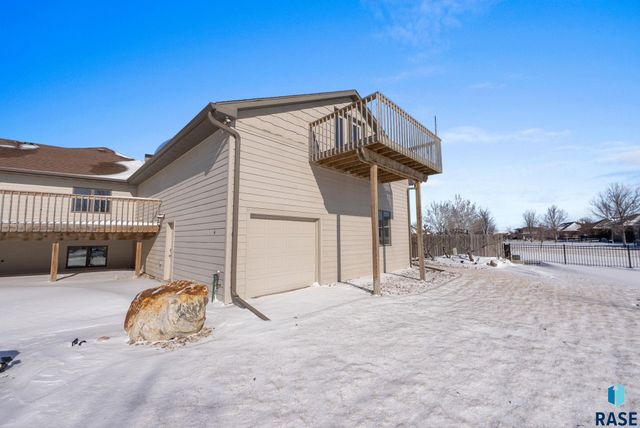 7624 S Courtyard Cir Circle, Sioux Falls, SD 57108