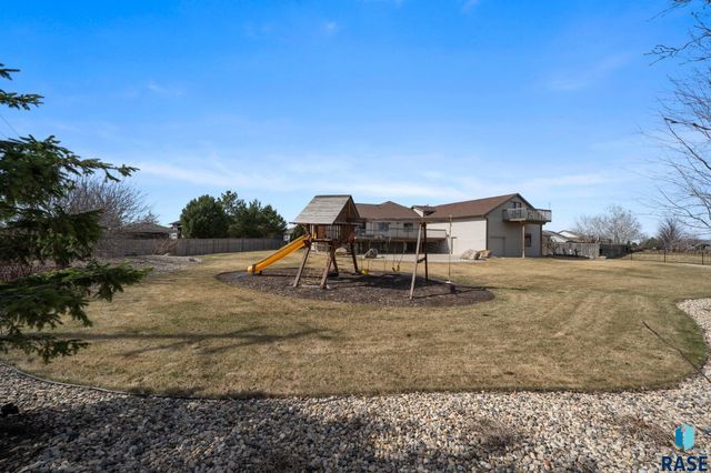 7624 S Courtyard Cir Circle, Sioux Falls, SD 57108