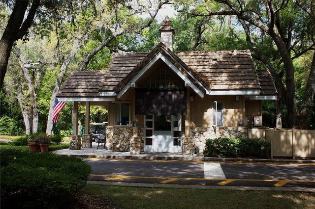 233 CROWN OAKS WAY 233, Longwood, FL 32779