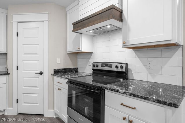 1005 N 16th Street, Fort Smith, AR 72901