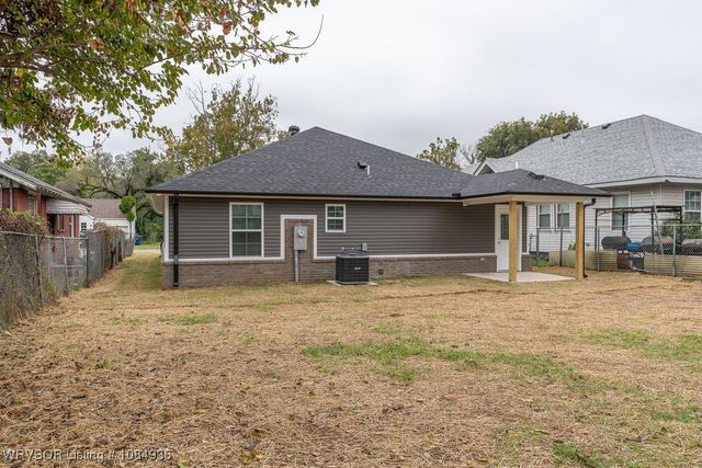 1005 N 16th Street, Fort Smith, AR 72901