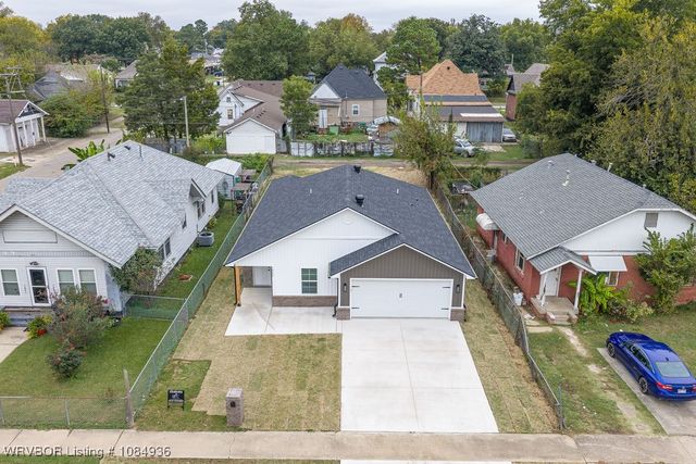 1005 N 16th Street, Fort Smith, AR 72901