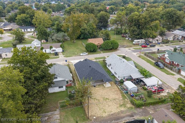 1005 N 16th Street, Fort Smith, AR 72901