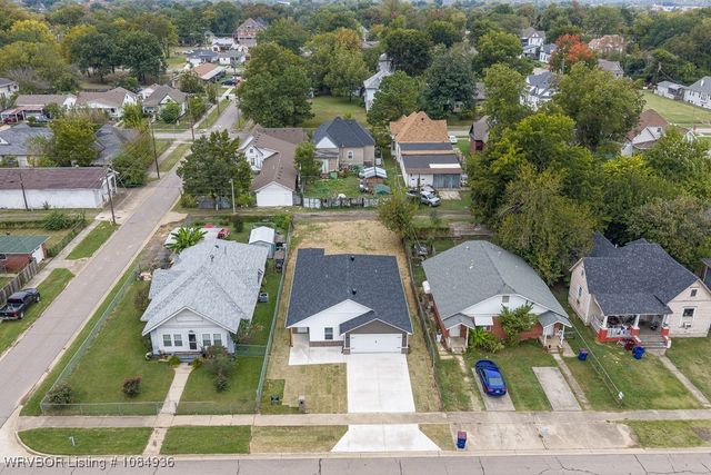 1005 N 16th Street, Fort Smith, AR 72901