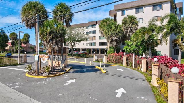 8030 Hampton Boulevard 414, North Lauderdale, FL 33068