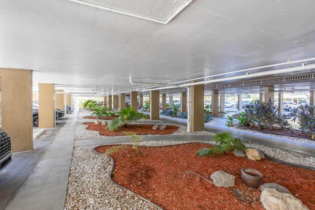 8030 Hampton Boulevard 414, North Lauderdale, FL 33068