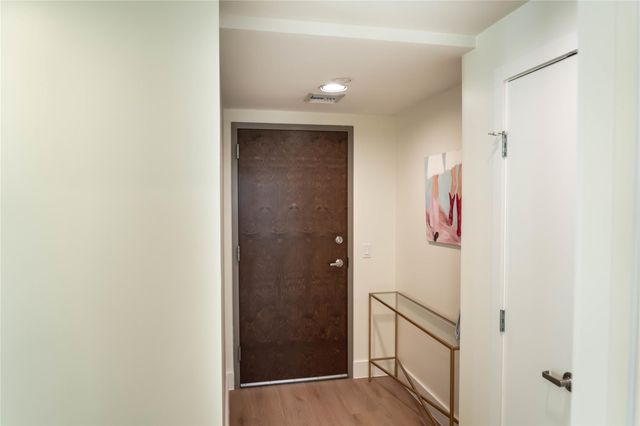 300 Bowie ST 703, Austin, TX 78703