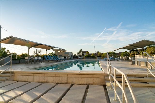 300 Bowie ST 703, Austin, TX 78703