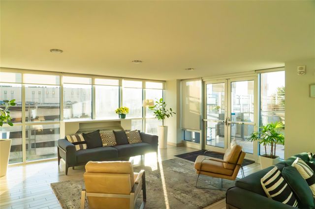 300 Bowie ST 703, Austin, TX 78703