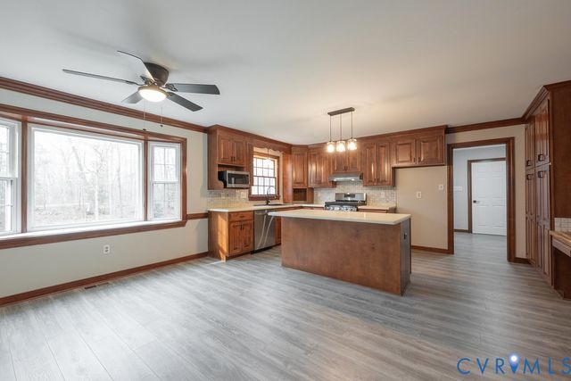 11030 Golden Leaf Rd, Chesterfield, VA 23237