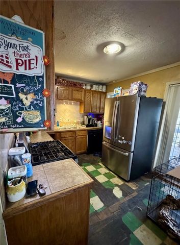 1840 S Ashwood Avenue, Fayetteville, AR 72701