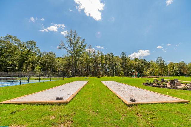 105 Gibbon Way, Gray Court, SC 29645