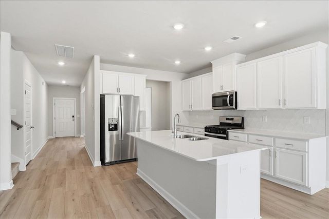 105 Gibbon Way, Gray Court, SC 29645