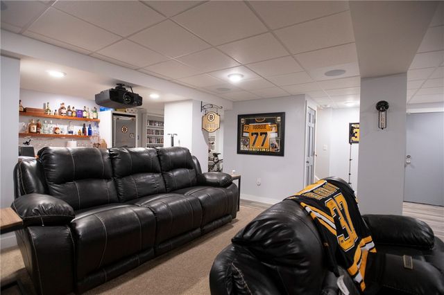 166 Wheatland Rd, Marshall, PA 15090